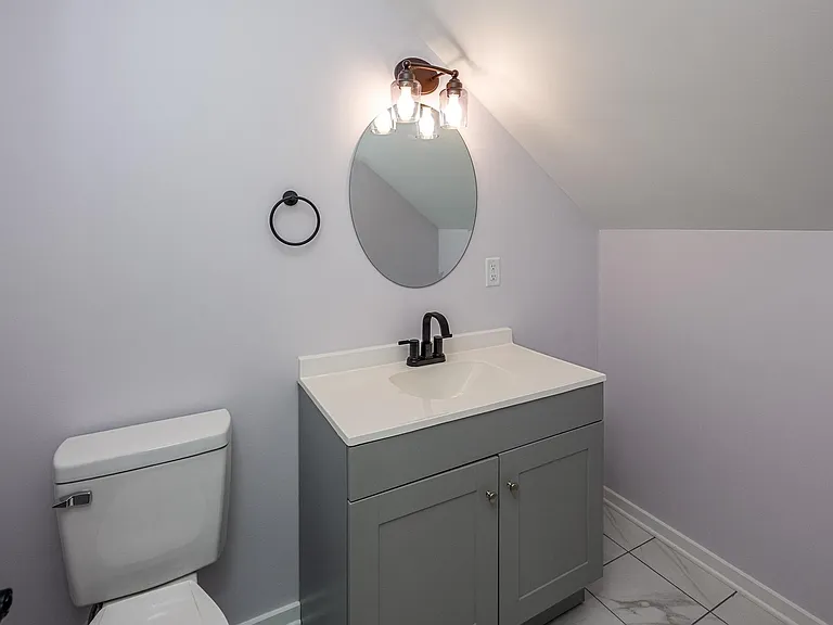 7039 Executive Cir — Photo 33