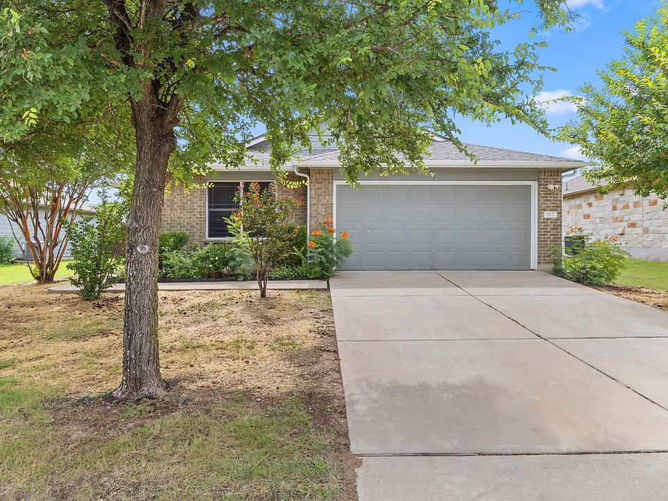 1st image of 102 Esparza Ct