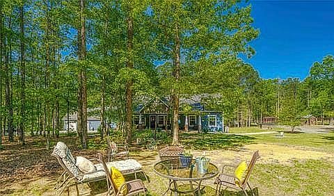 2nd image of 13891 Connor Rd