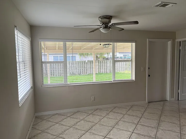 9432 SW 52nd Ct — Photo 11