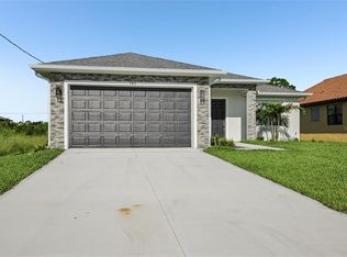 183 Wright Dr, Rotonda West, FL 33947