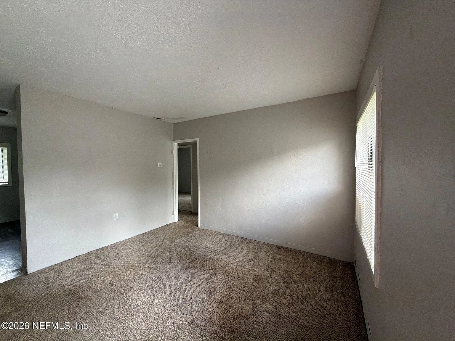 2 bed, 1.0 bath, 981 sqft, $1,099 — Photo 3