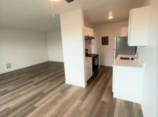 351 Vuemont Pl NE #201, Renton, WA 98056