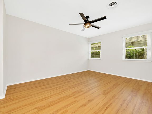 3rd image of 5124 Vista Del Monte Ave