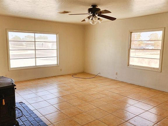 2nd image of 1240 S 10th Ave