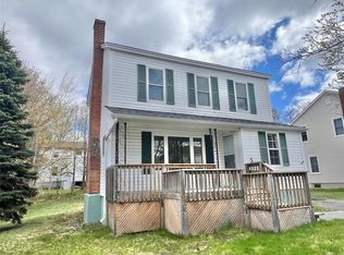 5 Memorial Ave, Grand Falls Windsor, NL A2A1P9