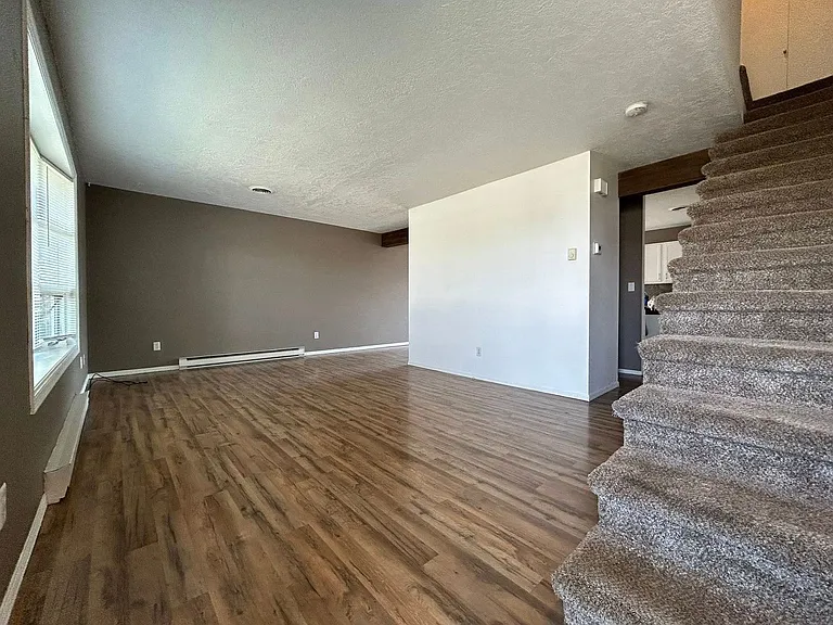1324 Sims St — Photo 7