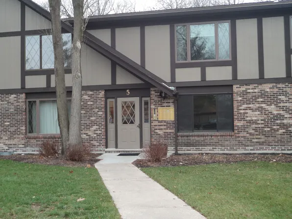 90 Potawatomi Rd #G-23, Williams Bay, WI 53191