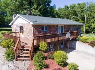 10907 Oak St, Bunker Hill, IL 62014