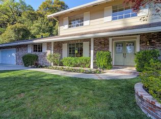 52 Singingwood Ln, Orinda, CA 94563