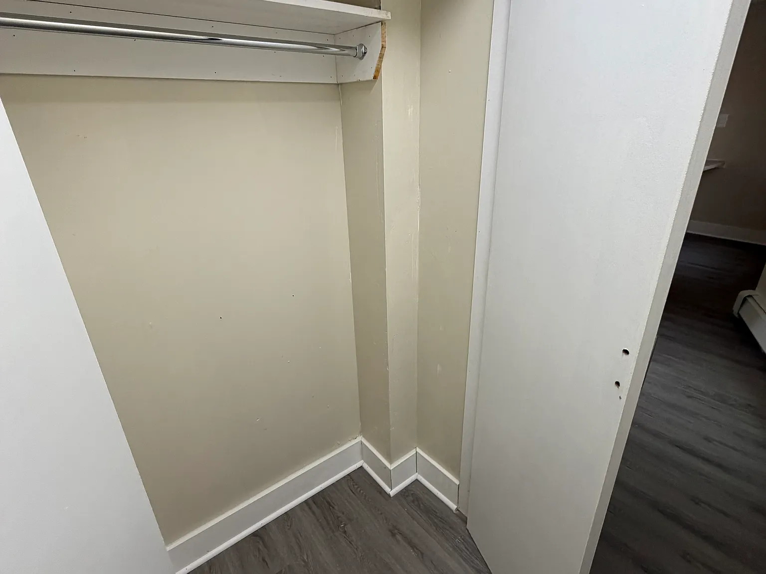 686 Beck Street — Photo 3