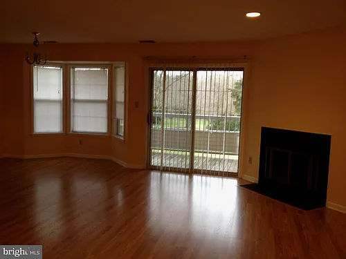 205 Salem Ct #6 Photo 1 205 Salem Ct #6 Photo 1