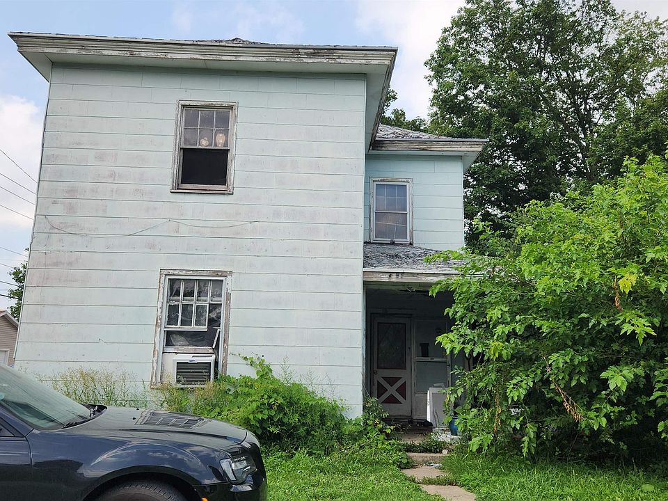 1st image of 1110 W 4th St