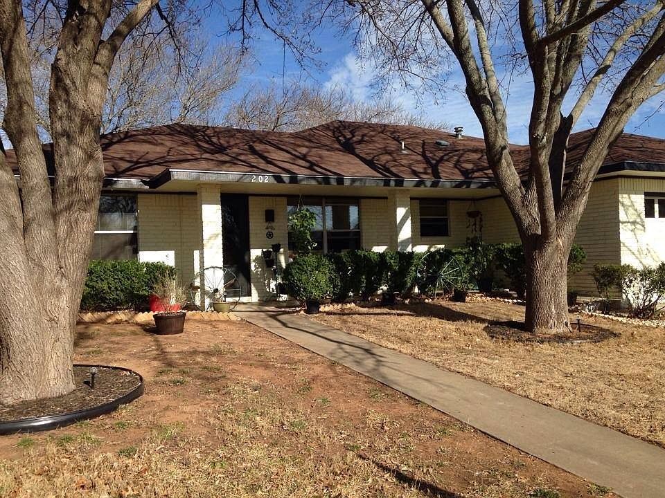 1st image of 202 W Trailmoor Dr