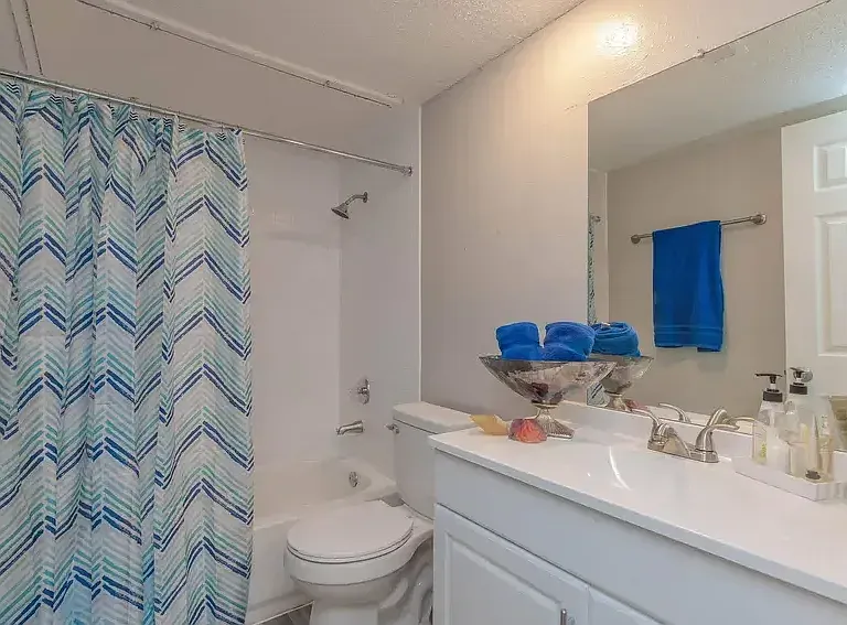 Mireya Apartment Homes — Photo 16