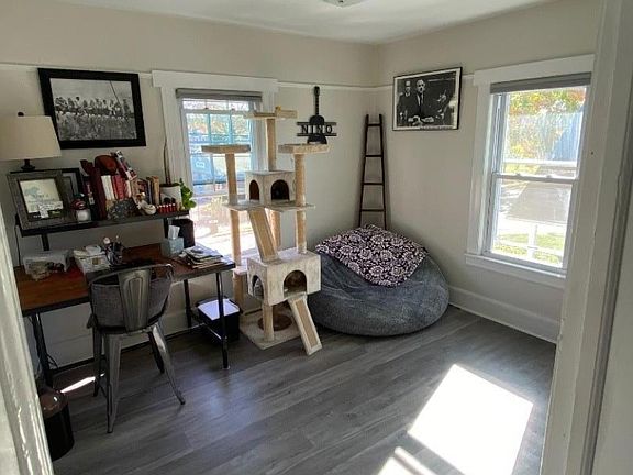 5th image of 229 Thompson Ave Floor 2