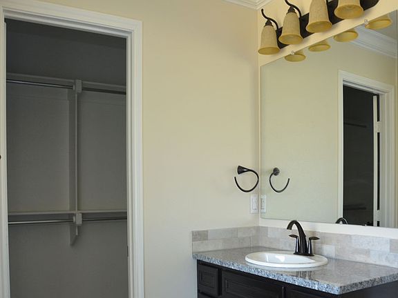 4th image of 3602 Urbana Pl