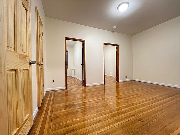 5th image of 21-09 38th St #L2