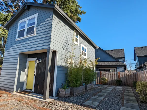5591 SE 57th Ave Unit B, Portland, OR 97206