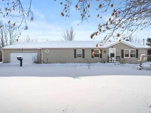 12015 W Pine Lake Rd, Plainwell, MI 49080