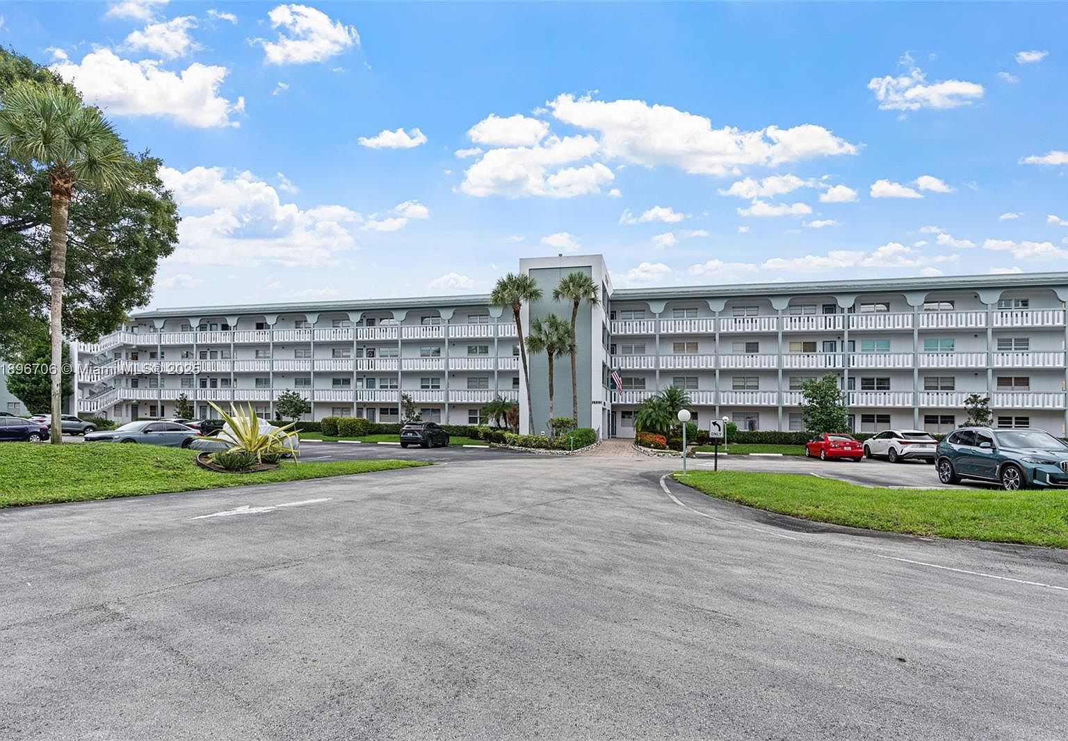 2802 Victoria Way APT K4