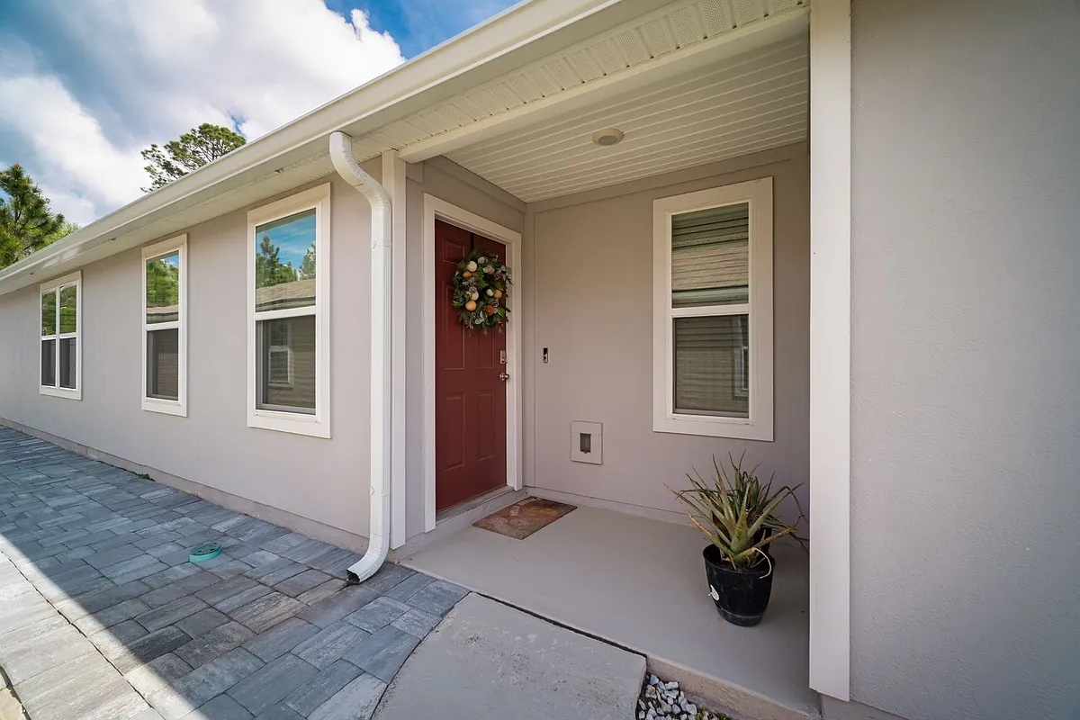 Building Photo - 6092 Bucking Bronco Dr