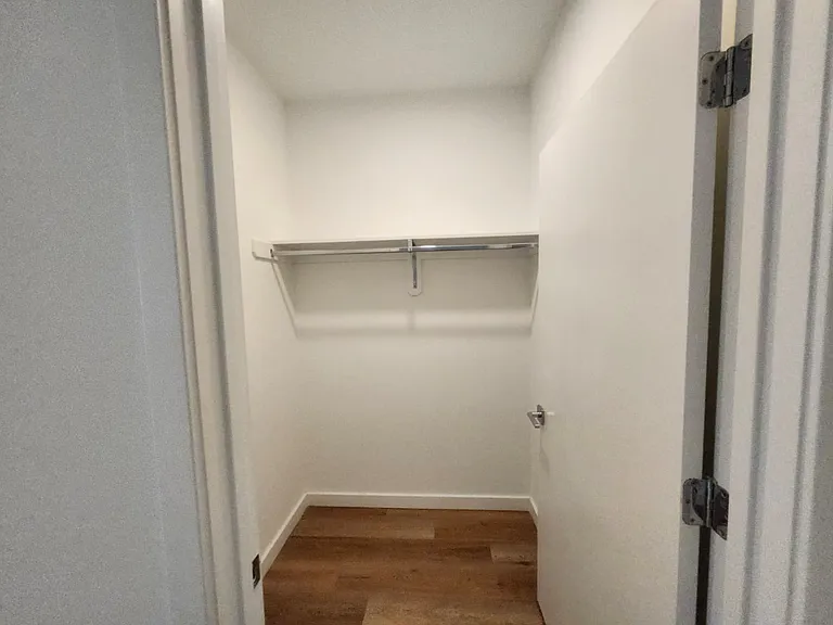 27 Freeway Dr E #45E — Photo 12