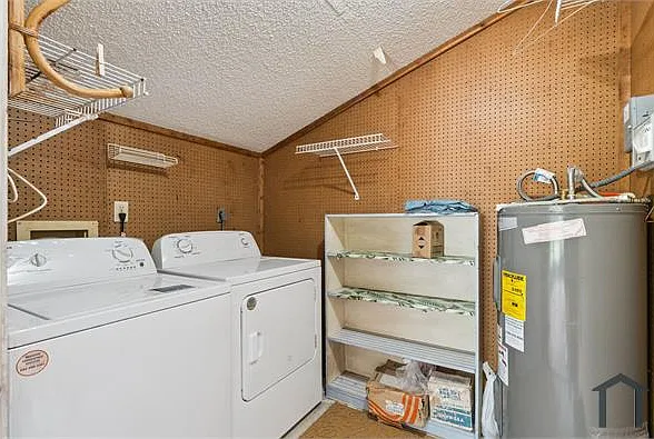 1544 Franklin Cir — Photo 18