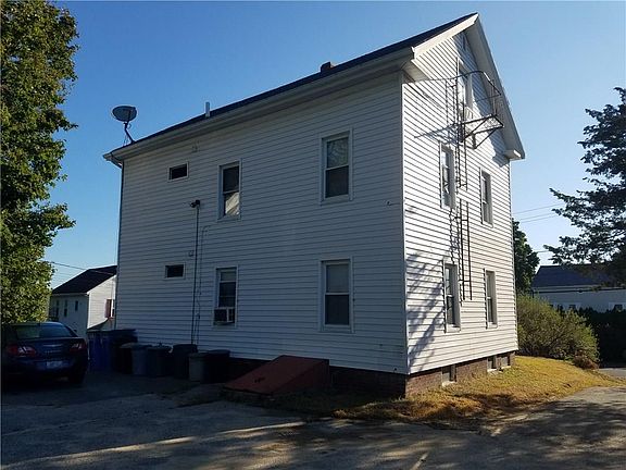 5th image of 1142-1148 Smithfield Ave
