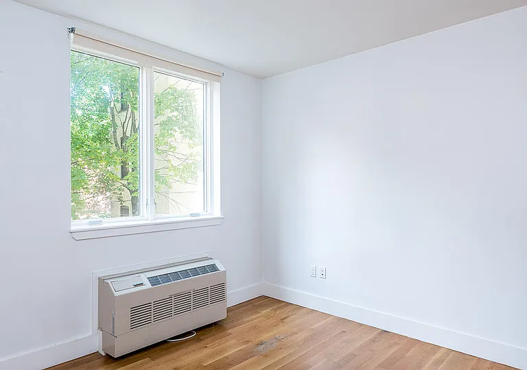 387 Franklin Ave #303 — Photo 7