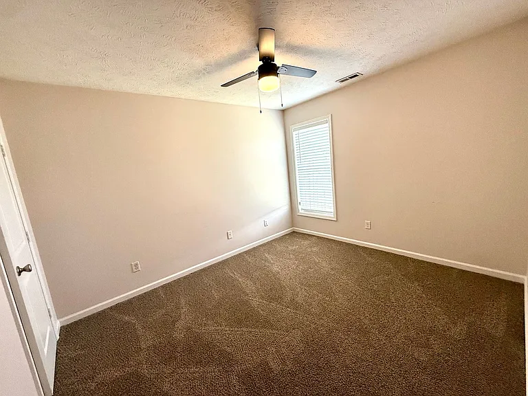 2513 Hunting Bow Dr — Photo 36