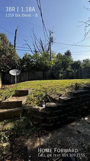 1359 Dix Dr #B — Photo 3