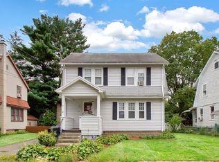 89 Athol St, Springfield, MA 01107