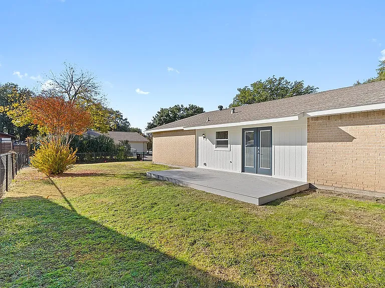 1464 Big Bend Dr — Photo 9