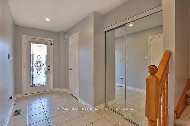 3 bed, $3,580 — Photo 2