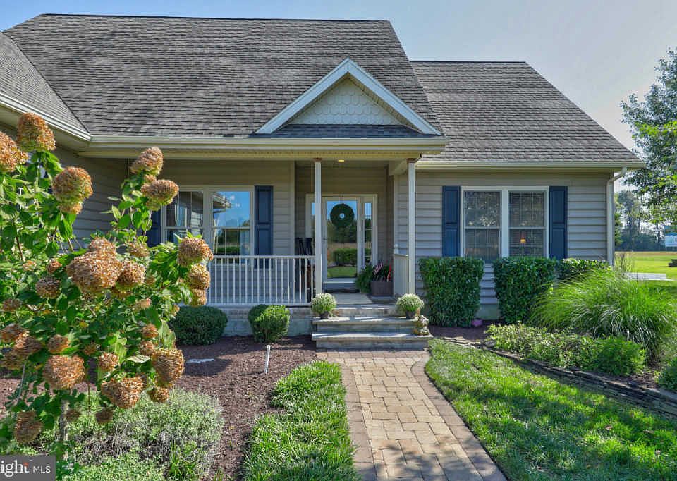 1st image of 31435 Dogwood Estates Dr