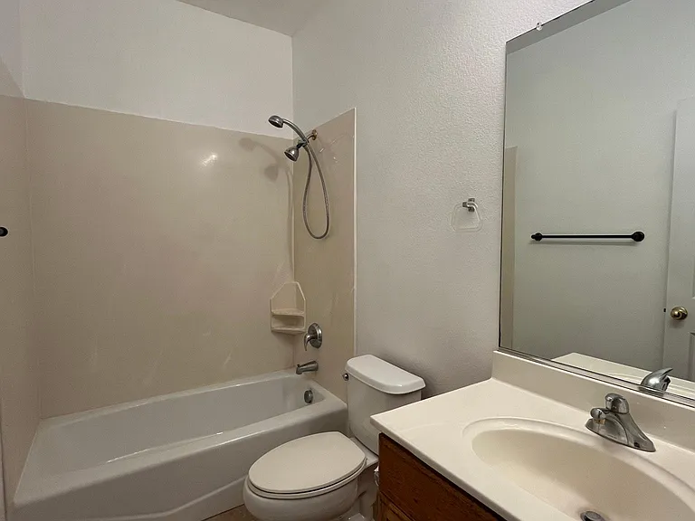 1361 Tide Dr — Photo 10