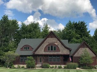 2409 Manistique Lakes Dr, Lebanon, OH 45036