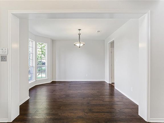 5th image of 7825 Pasteur Ct