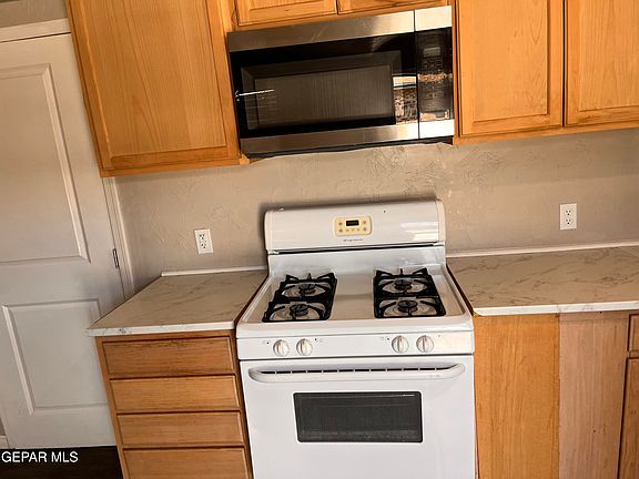 3rd image of 3304 Wyoming Ave #B