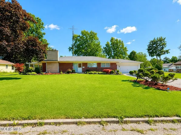 318 Morris Dr, Montpelier, OH 43543