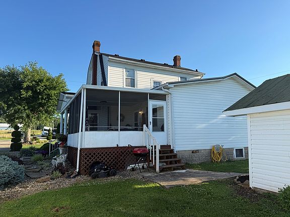5th image of 2661 Adams Rd