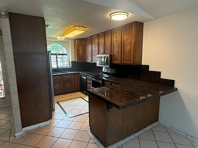 54420 Eisenhower Dr — Photo 8