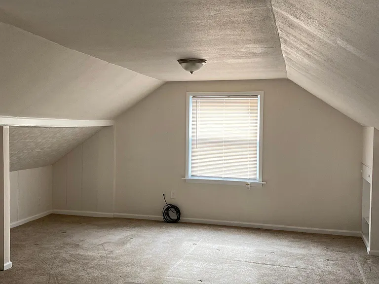 24255 Parklawn St — Photo 18