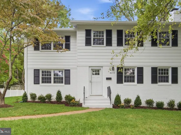8215 Bucknell Dr, Vienna, VA 22180