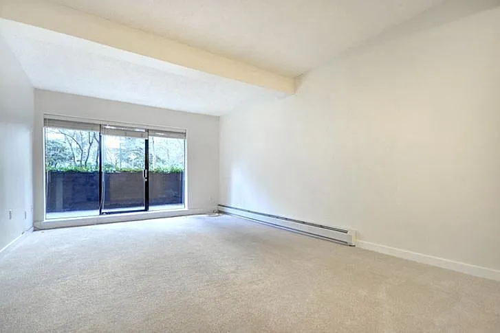 1655 Nelson St #118 — Photo 3