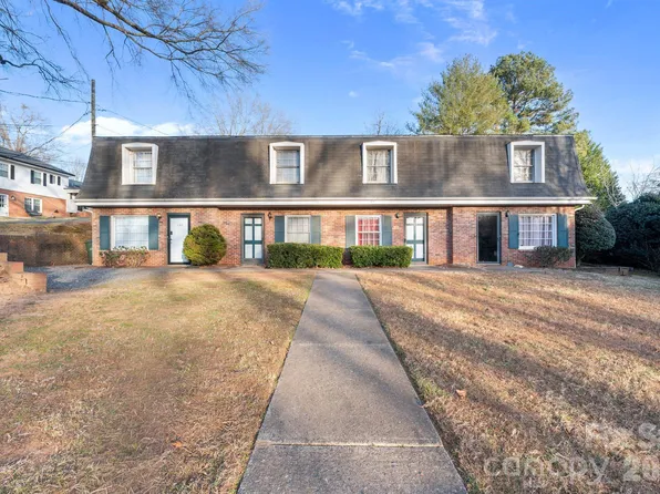 1182 10th Street Place Cir NW, Hickory, NC 28601