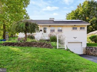 4521 Londonderry Rd, Harrisburg, PA 17109