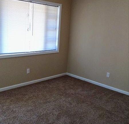 3rd image of 2406 Belmont Ave
