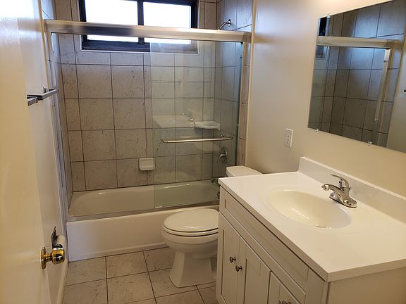 3rd image of 278 Milton Ave Unit 3